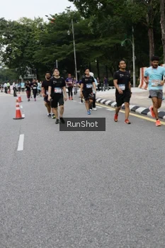 Runner Photo 4306357