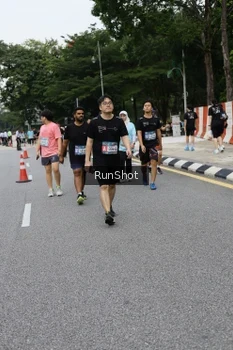 Runner Photo 4306369