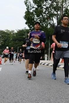 Runner Photo 4306370