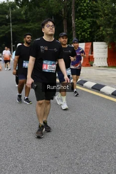 Runner Photo 4306378
