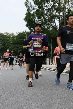 Runner Photo 4306383