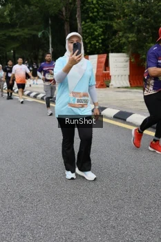 Runner Photo 4306403