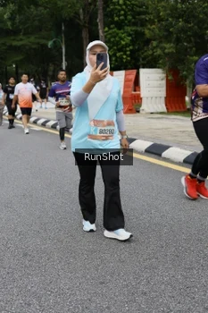 Runner Photo 4306412