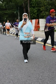 Runner Photo 4306414