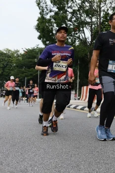 Runner Photo 4306421