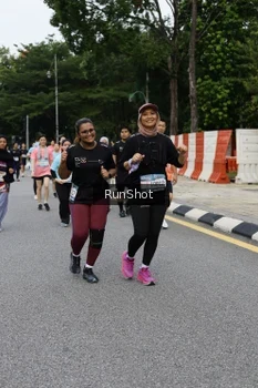 Runner Photo 4306426