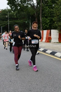 Runner Photo 4306431