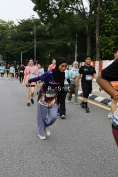 Runner Photo 4306439