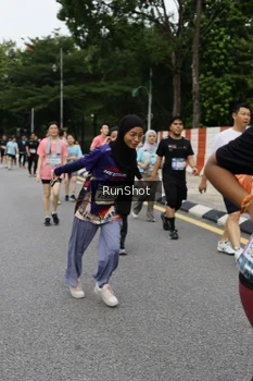 Runner Photo 4306447