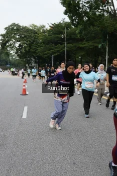 Runner Photo 4306450