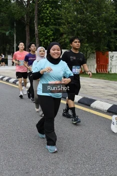 Runner Photo 4306453