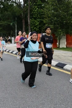Runner Photo 4306455