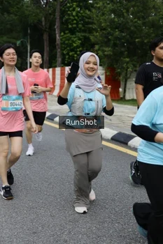 Runner Photo 4306456