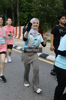 Runner Photo 4306460