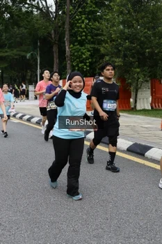 Runner Photo 4306462