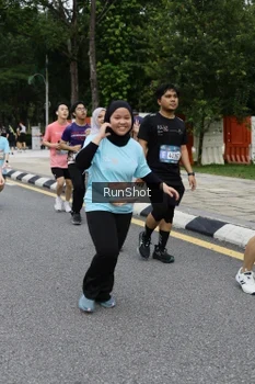 Runner Photo 4306464