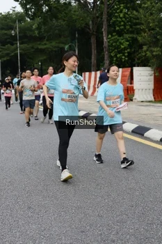 Runner Photo 4306474