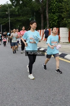 Runner Photo 4306476