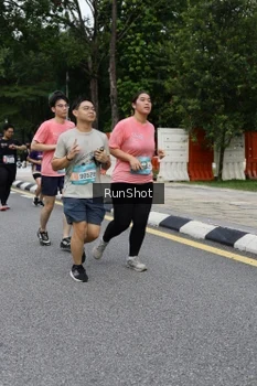 Runner Photo 4306478
