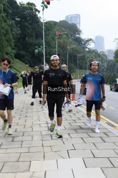 Runner Photo 4306494