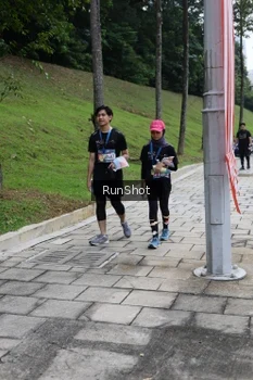 Runner Photo 4306496