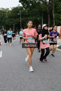 Runner Photo 4306497