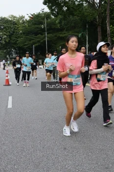 Runner Photo 4306498