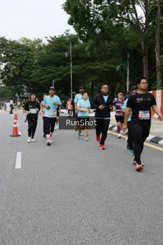 Runner Photo 4306499