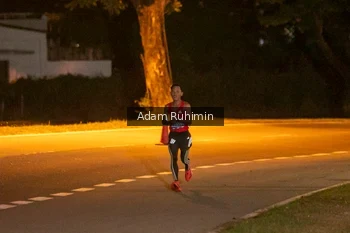Runner Photo 4306815