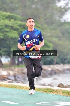 Runner Photo 4311151