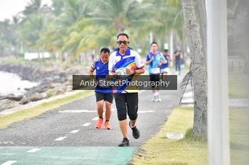 Runner Photo 4311253