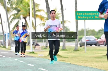 Runner Photo 4311260