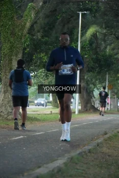 Runner Photo 4311472