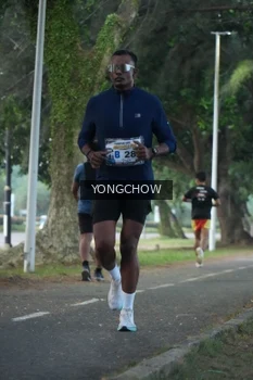 Runner Photo 4311478