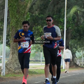 Runner Photo 4311548