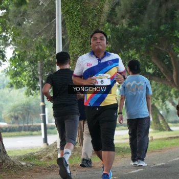 Runner Photo 4311573