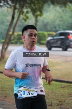 Runner Photo 4311618