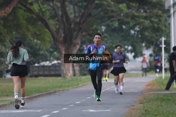 Runner Photo 4311866