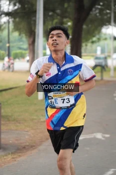 Runner Photo 4311867