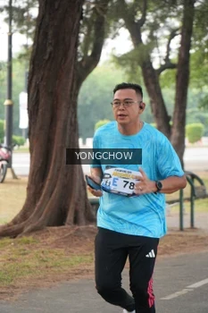 Runner Photo 4311877