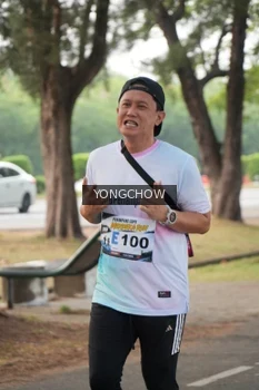 Runner Photo 4312173