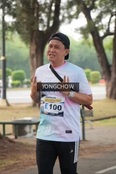 Runner Photo 4312175