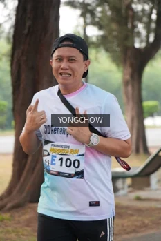 Runner Photo 4312176