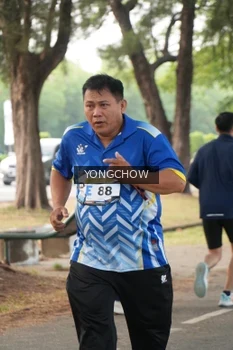 Runner Photo 4312325