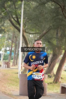 Runner Photo 4312344