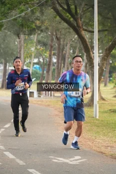 Runner Photo 4312376