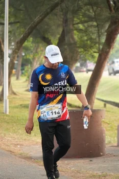 Runner Photo 4312400
