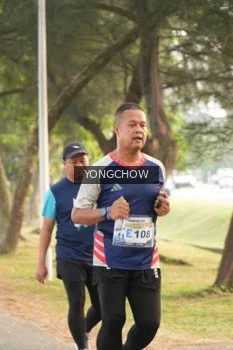 Runner Photo 4312431