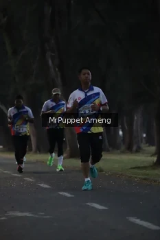 Runner Photo 4312615