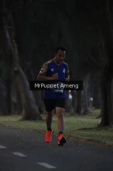 Runner Photo 4312635